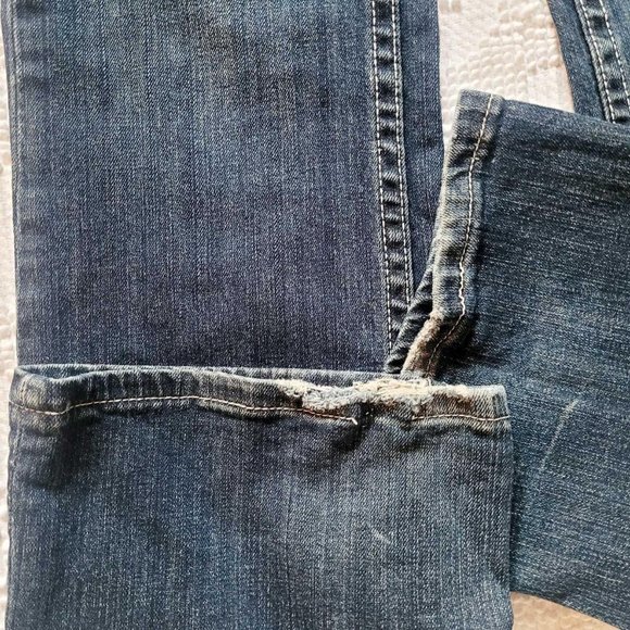 "Cowgirl Tuff Co." Ladies' Bootcut "Jazzy" Jeans (Size W:24 / L:33) - Picture 7 of 13